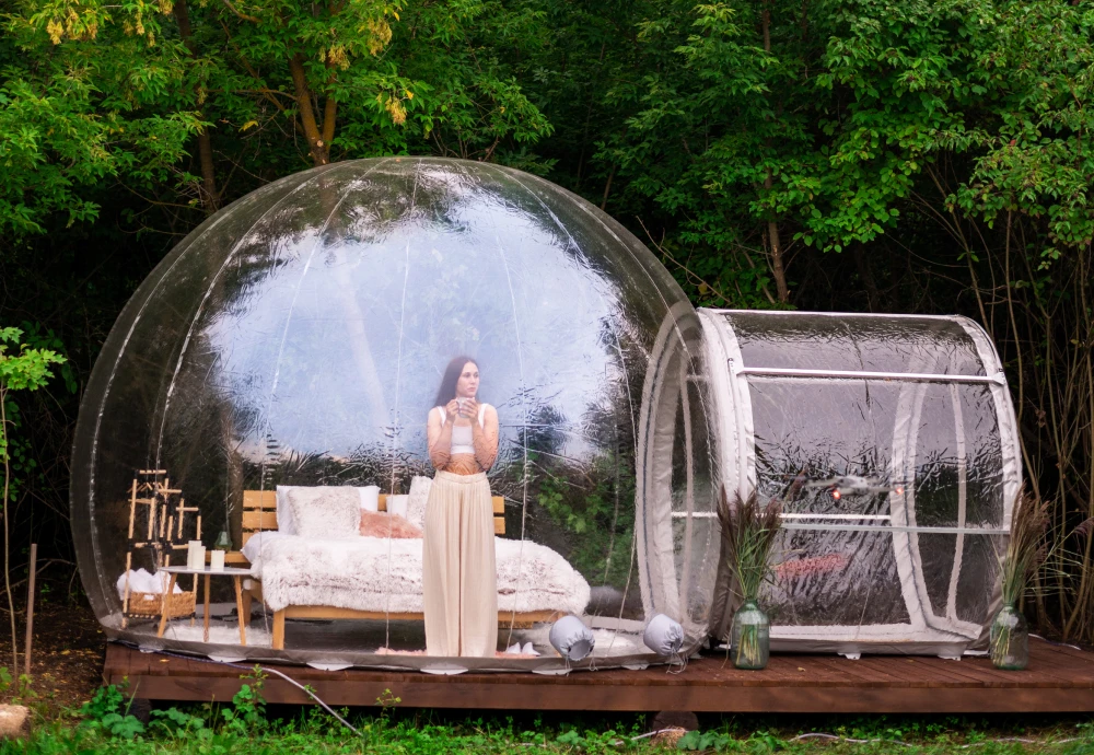 clear outdoor bubble tent